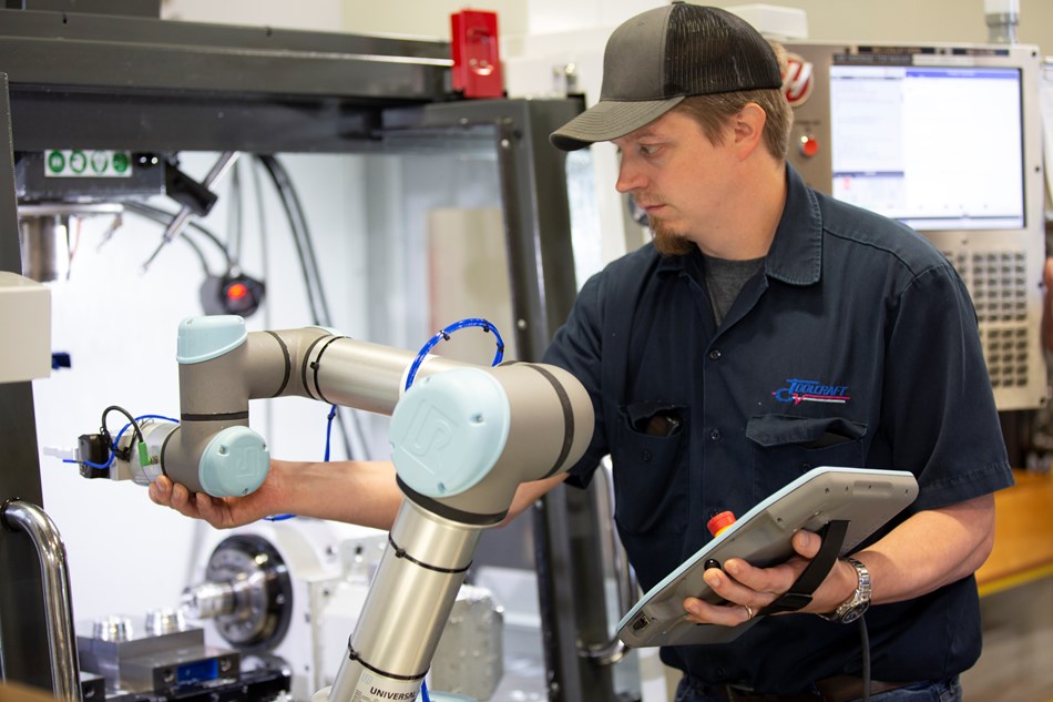 “The UR’s free-drive function greatly reduces the time to teach robot points,” says Brian Laulainen, automation engineer at Toolcraft.